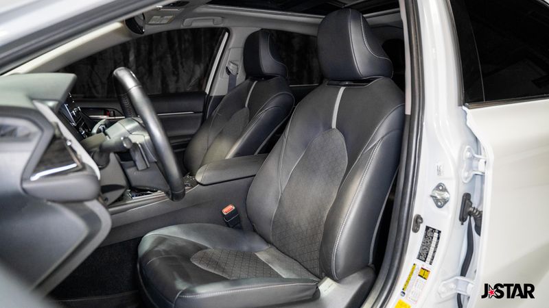 2021 Toyota Camry XSE photo 2
