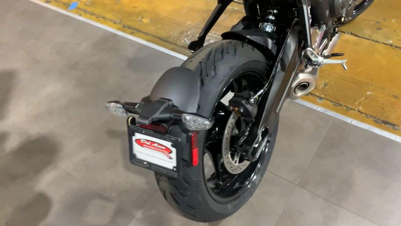 New 2025 Triumph TRIDENT 660 Image 4