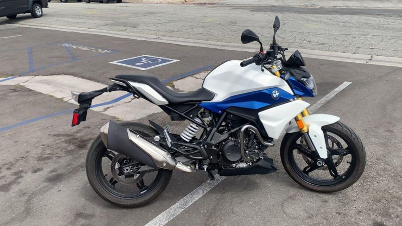 2021 BMW G 310 R Image 8