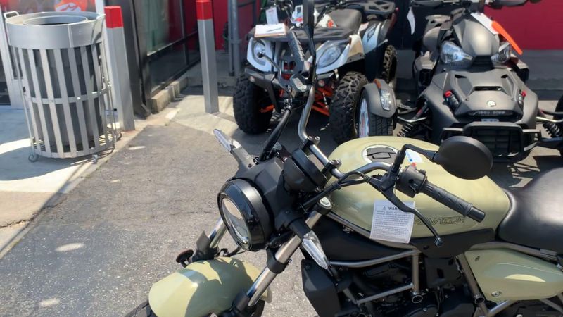 New 2025 Kawasaki ELIMINATOR ABS Image 8
