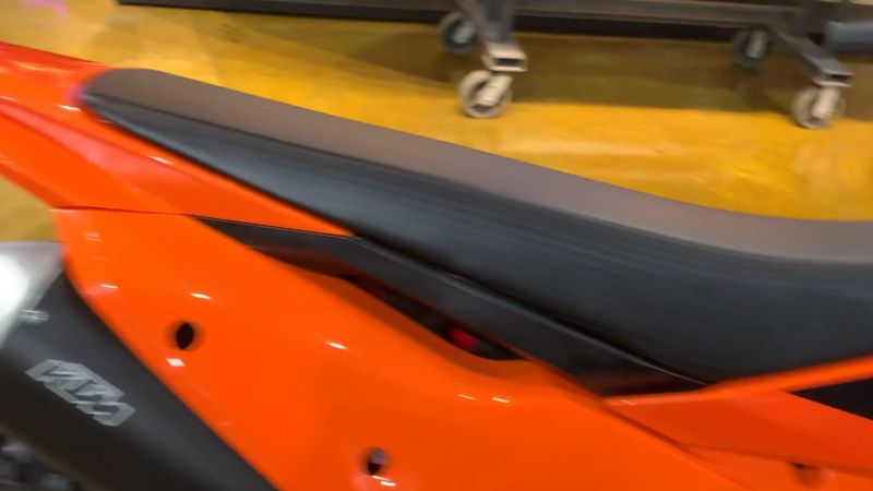 New 2025 KTM 450 SX-F Image 3