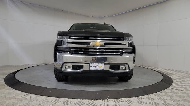 2019 Chevrolet Silverado 1500 LTZ photo 3