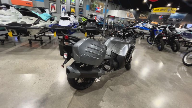2016 Kawasaki CONCOURS 14 ABS Image 8