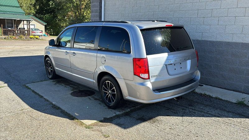 2017 Dodge Grand Caravan GT photo 3