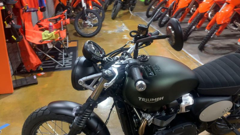 2025 Triumph SCRAMBLER 900 Image 4