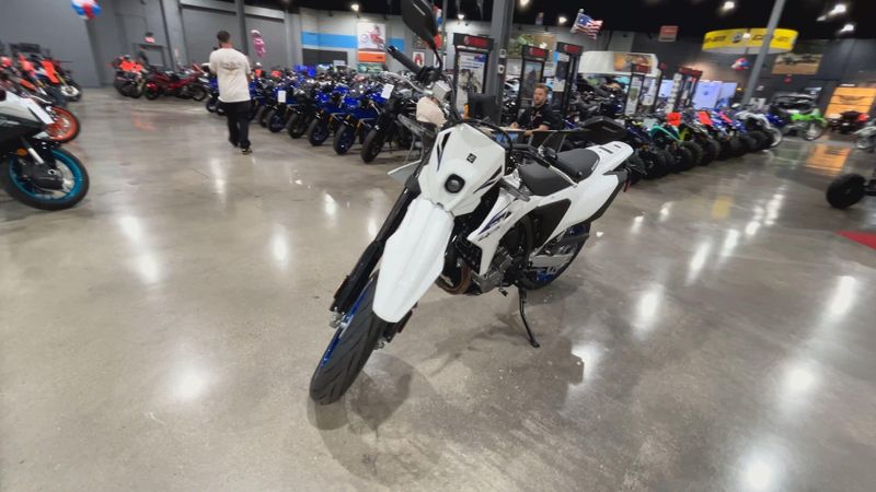 New 2025 Suzuki DR-Z4SM Image 4