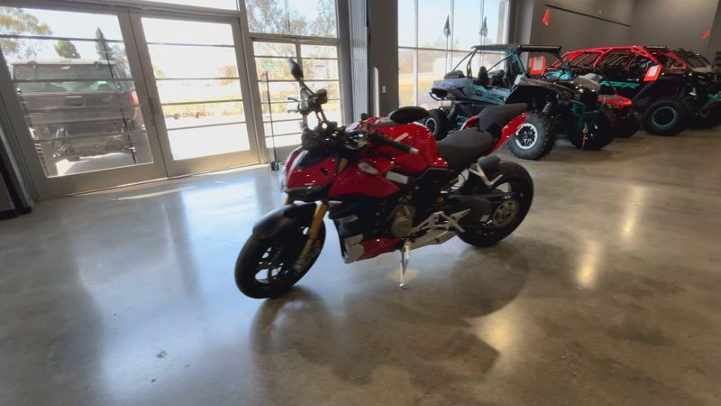 Used 2021 Ducati STREETFIGHTER V4S Image 4