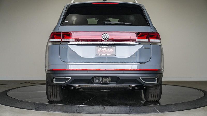 New 2025 Volkswagen Atlas 2.0T SELImage 3