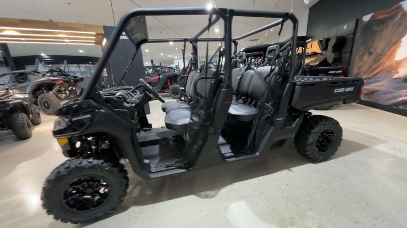 New 2026 Can-Am DEFENDER MAX DPS HD9 Image 8