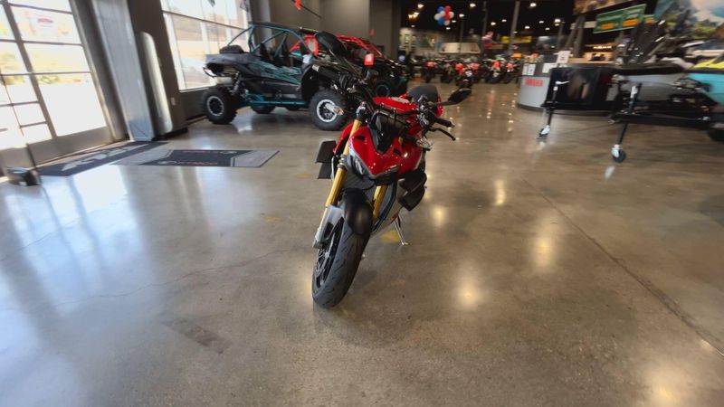 Used 2021 Ducati STREETFIGHTER V4S Image 3