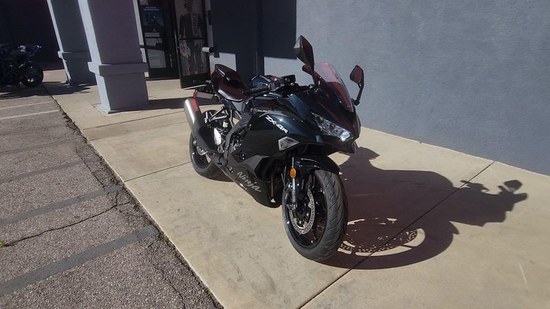 New 2026 Kawasaki NINJA ZX-4R ABS Image 6