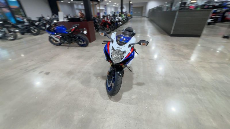 New 2027 Suzuki GSX-R750 Image 7