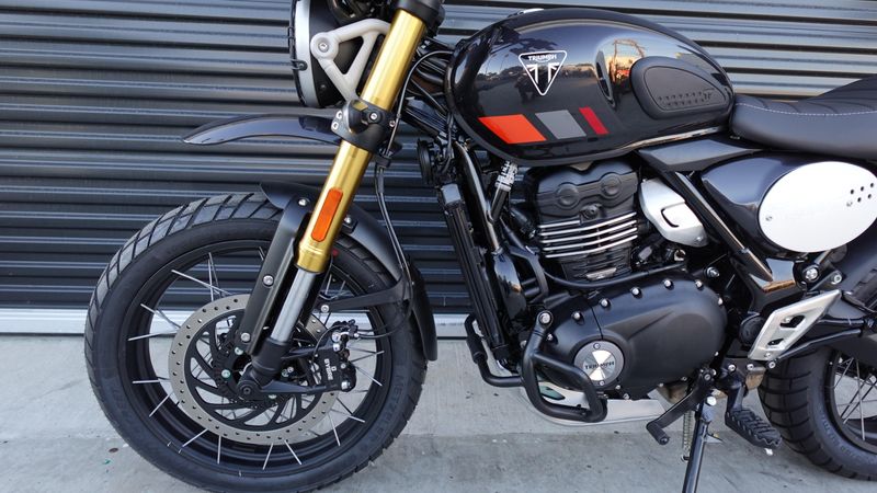 New 2026 Triumph Scrambler 400 XC 