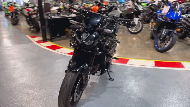 Used 2025 Kawasaki Z900 ABS Image 8