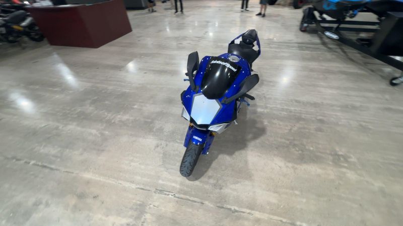 Used 2015 Yamaha YZF-R1 Image 7