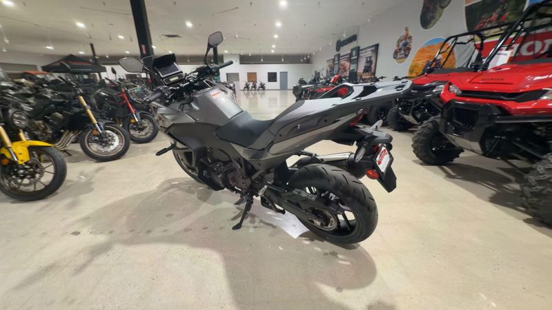 New 2026 Honda NT1100 DCT Image 9