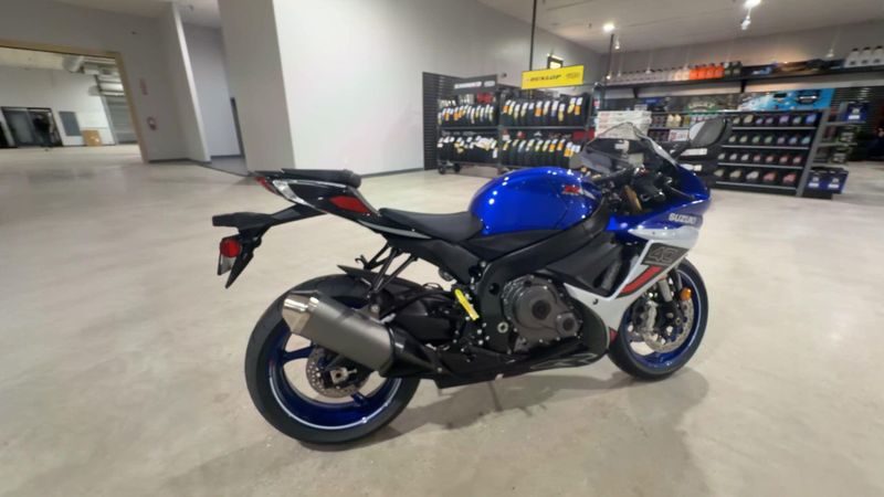 New 2026 Suzuki GSX-R750Z 40TH ANNIVERSARY EDITION Image 9
