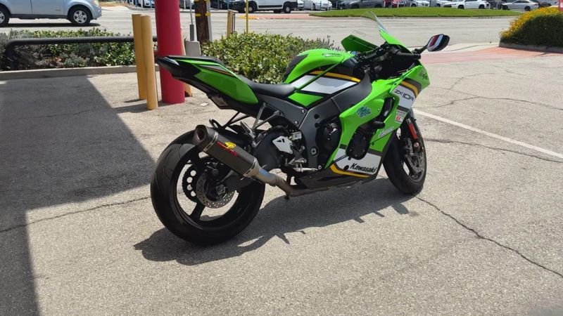 Used 2025 Kawasaki NINJA ZX 10R ABS KRT EDITION Image 8