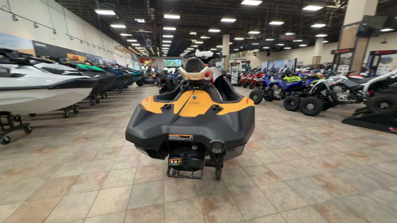 New 2026 Sea-Doo SPARK FOR 3 90 CONVENIENCE PACKAGE (SOUND SYSTEM) Image 7