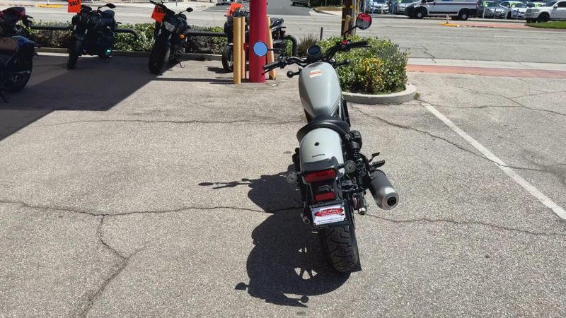 New 2026 Honda REBEL 300 E-CLUTCH Image 3