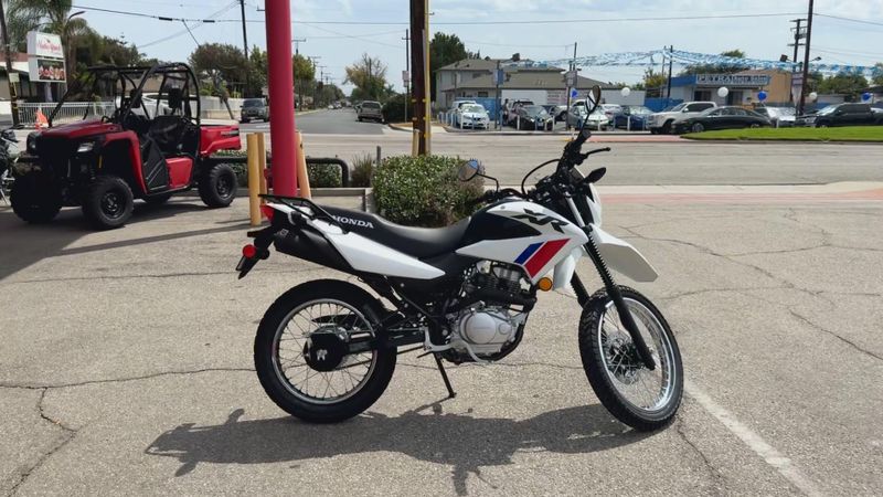 New 2026 Honda XR150L Image 9