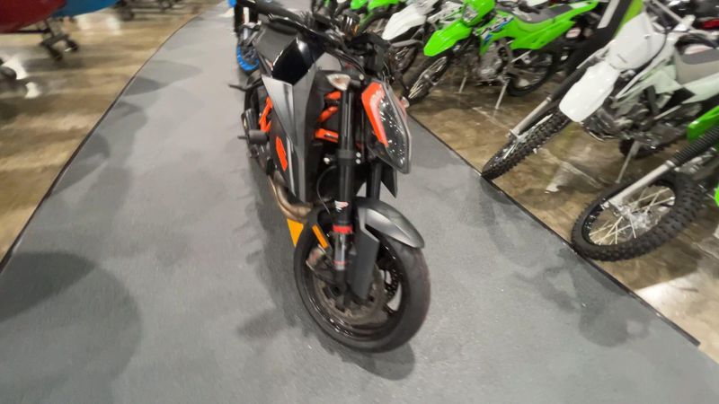 Used 2020 KTM 1290 SUPER DUKE R Image 2