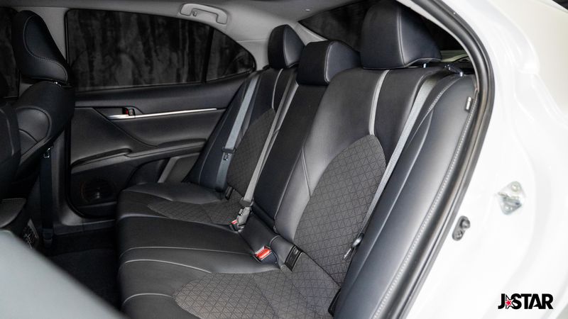 2021 Toyota Camry XSE photo 13