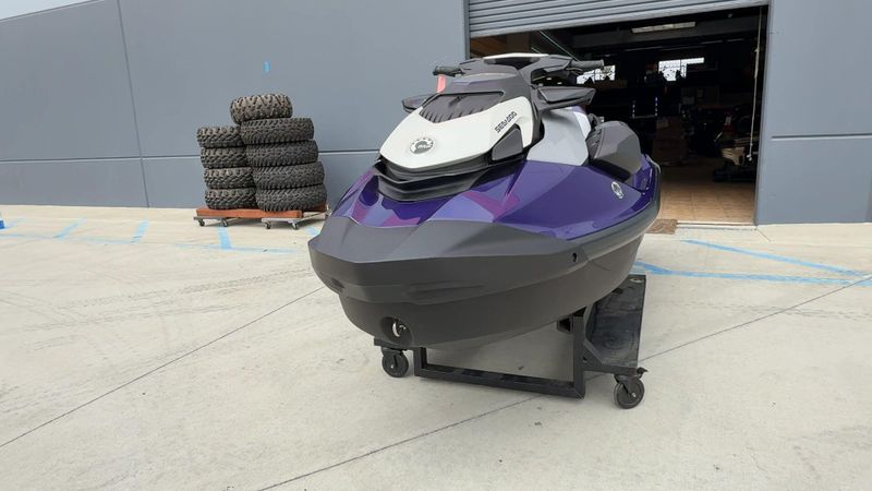 2025 Sea-Doo GTI SE 130 (SOUND SYSTEM) Image 3