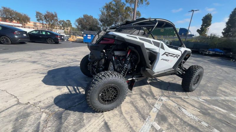 New 2026 Polaris RZR PRO R ULTIMATE Image 8