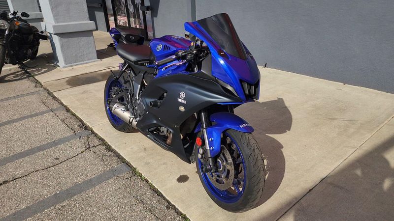 Used 2024 Yamaha YZF R7 Image 5