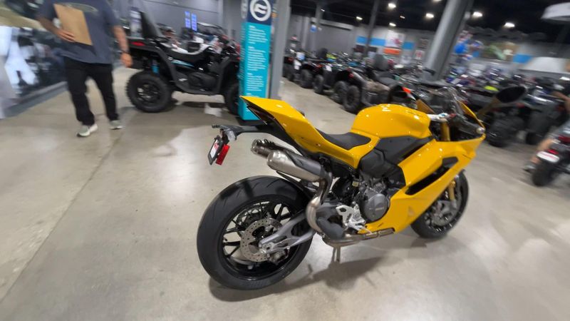 New 2026 Ducati PANIGALE V2 S Image 8