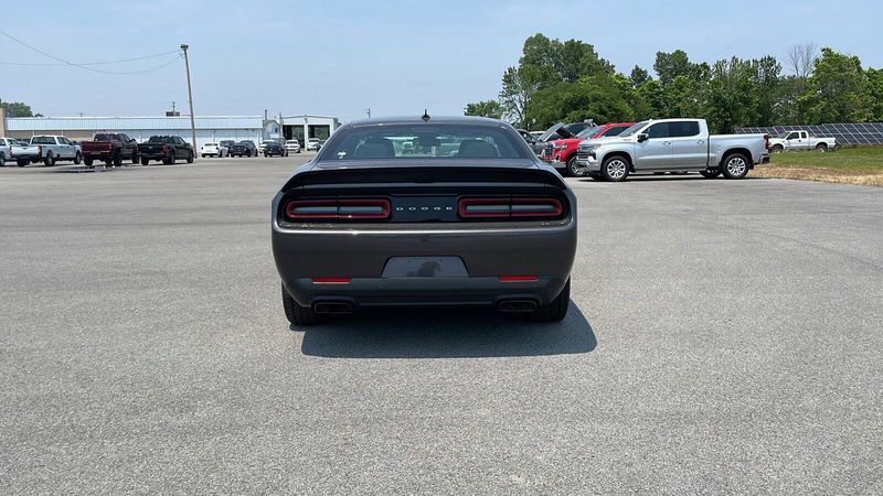 2022 Dodge Challenger SRT8 Hellcat photo 5