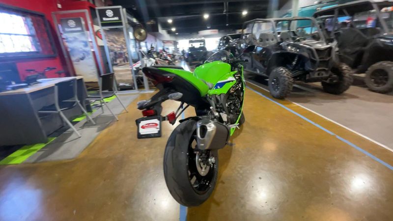 New 2027 Kawasaki NINJA ZX-6R ABS Image 3