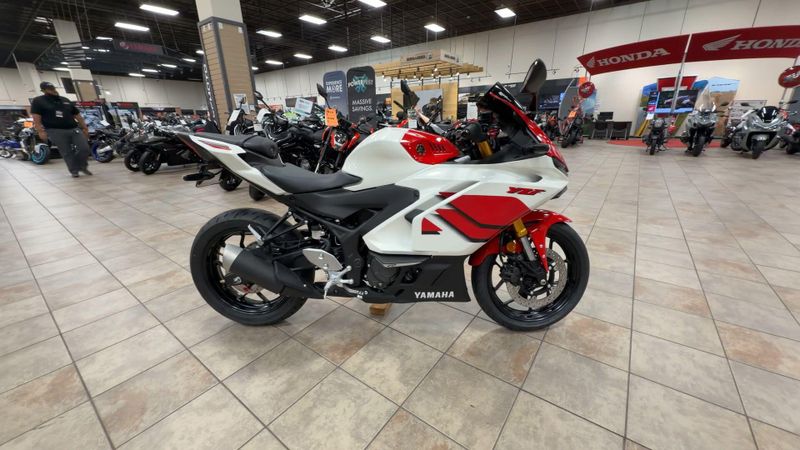 New 2026 Yamaha YZF-R3 ABS CA 70TH ANNIVERSARY EDITION Image 2