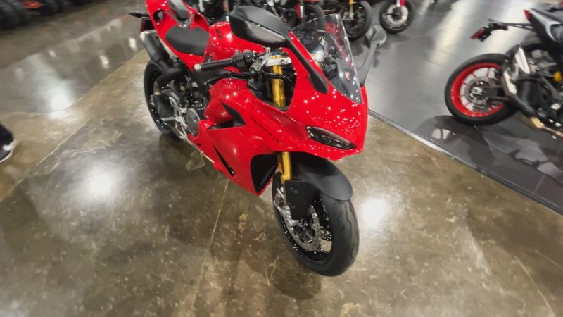 New 2026 Ducati PANIGALE V2 S 896 Image 2