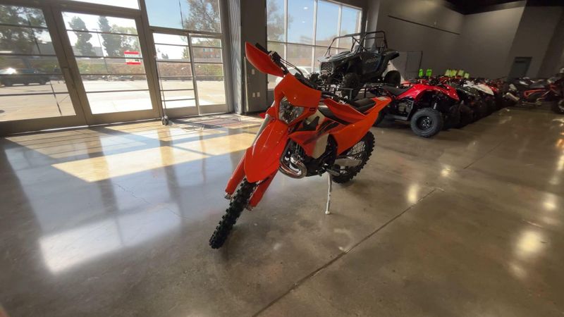 New 2027 KTM 300 XC-W Image 4
