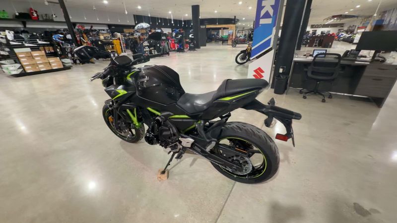 Used 2022 Kawasaki Z650  in a BLACK exterior color. Victorville Del Amo Motorsports 760-241-7387 delamomotorsportsofvictorville.com 