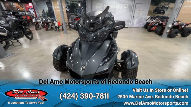 2018 Can-Am SPYDER RT-SE6 Image 7