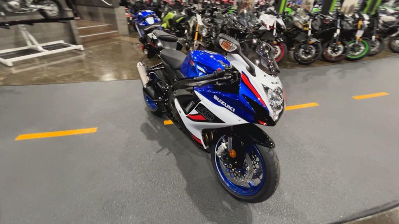 New 2026 Suzuki GSX-R600Z 40TH ANNIVERSARY EDITION Image 2