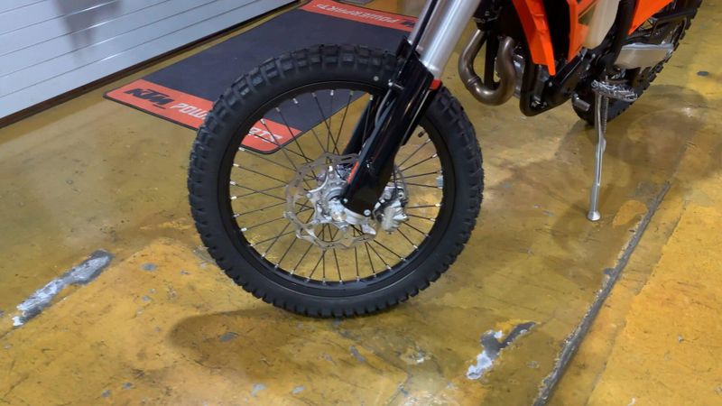 New 2025 KTM 500 EXC-F Image 3