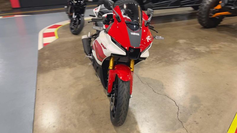 New 2026 Yamaha YZF-R3 ABS CA 70TH ANNIVERSARY EDITION Image 7