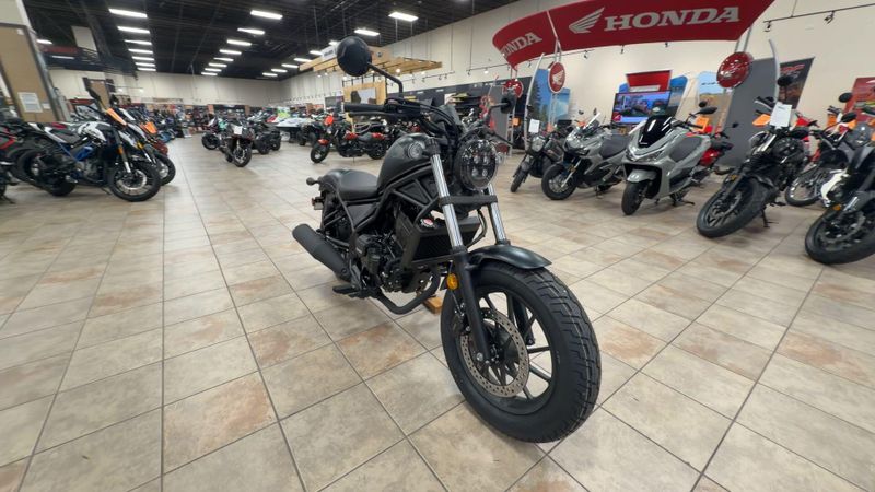 New 2026 Honda REBEL 300 E-CLUTCH Image 3