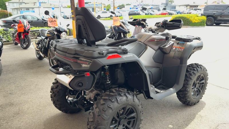 New 2026 CFMOTO CFORCE 800 TOURING Image 4