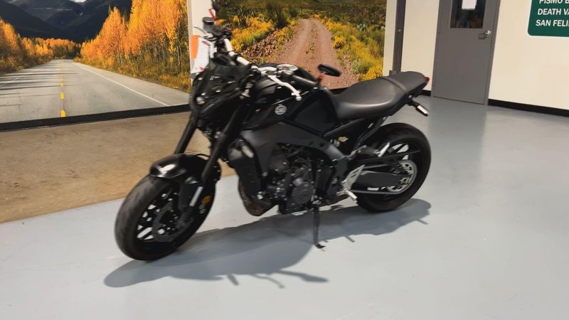 Used 2023 Yamaha MT-09 CA Image 8