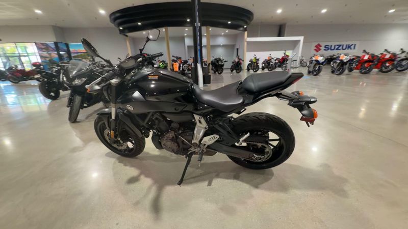 Used 2016 Yamaha FZ-07 Image 2