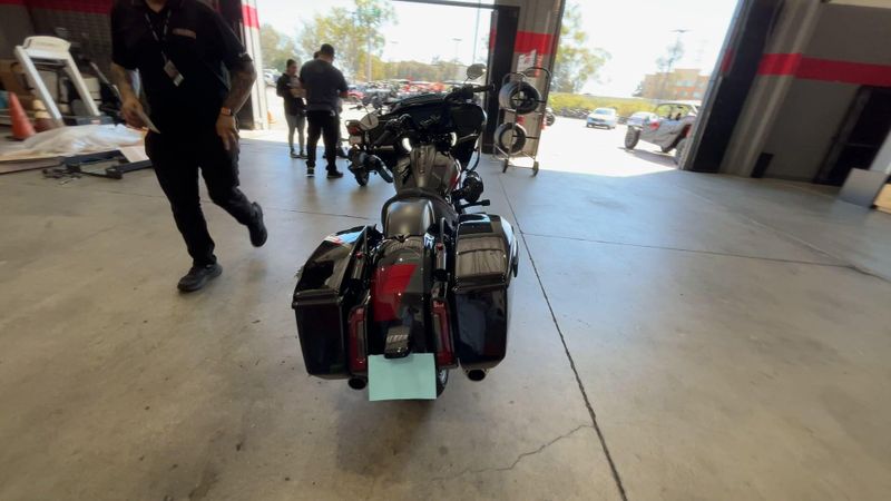 Used 2025 Harley-Davidson ROAD GILDE CVO ST Image 7