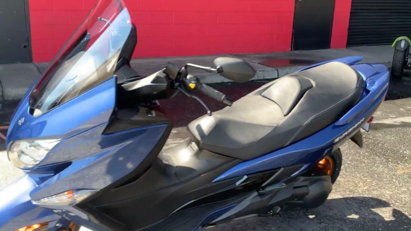 New 2026 Suzuki BURGMAN 400 Image 4