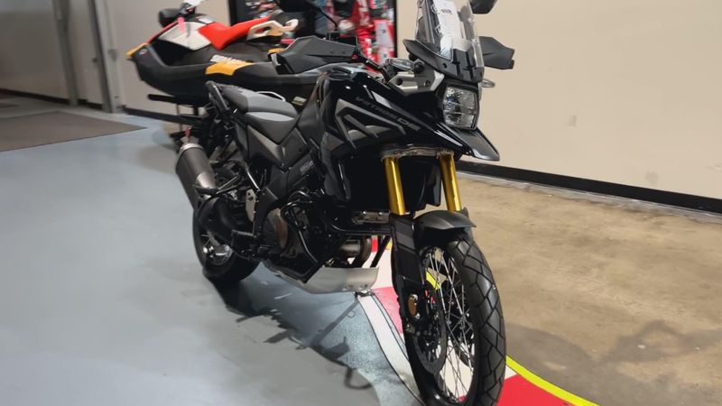 New 2024 Suzuki V-STROM 1050DE Image 6