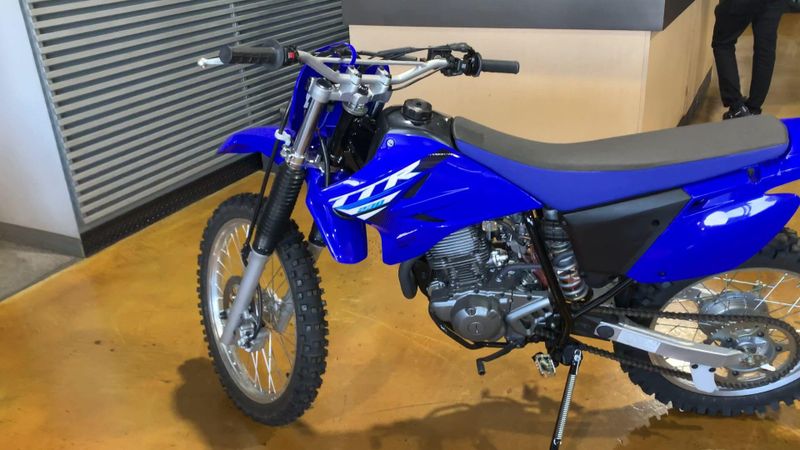 New 2025 Yamaha TT-R230 Image 4