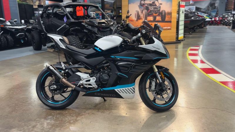Used 2023 CFMOTO 450SS Image 9